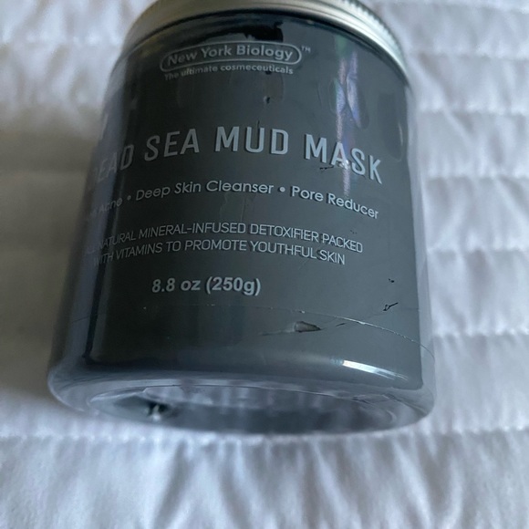 Mud Mask - Picture 2 of 4